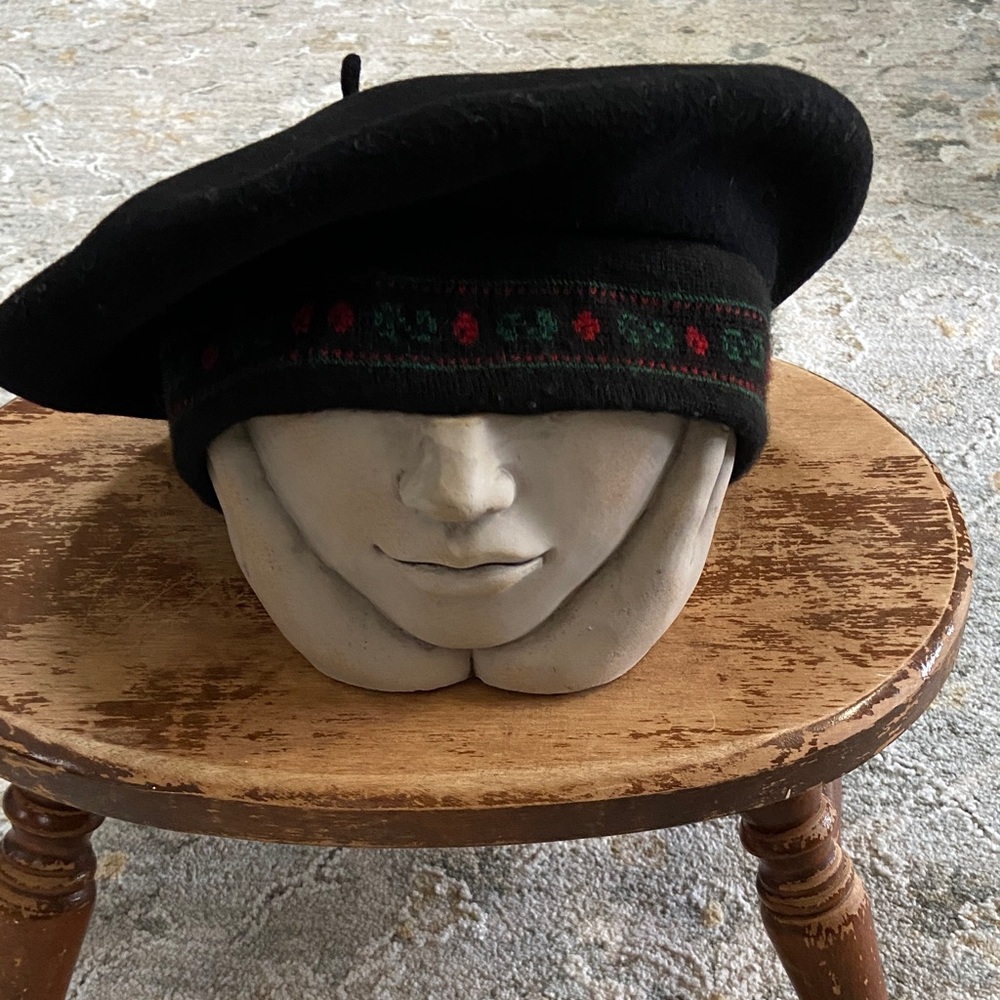 Vintage 90’s Laulhere Black Beret Wool with Floral Trim